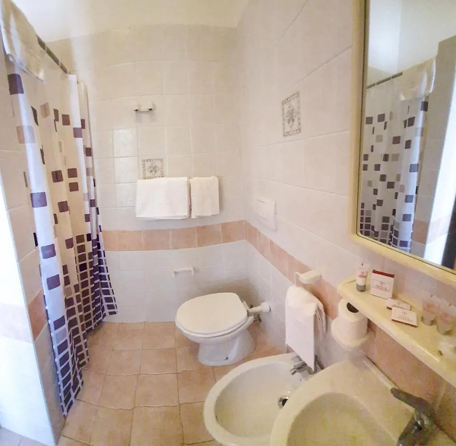Bellavista Hotel & Osteria San Baronto 3*,  Italy