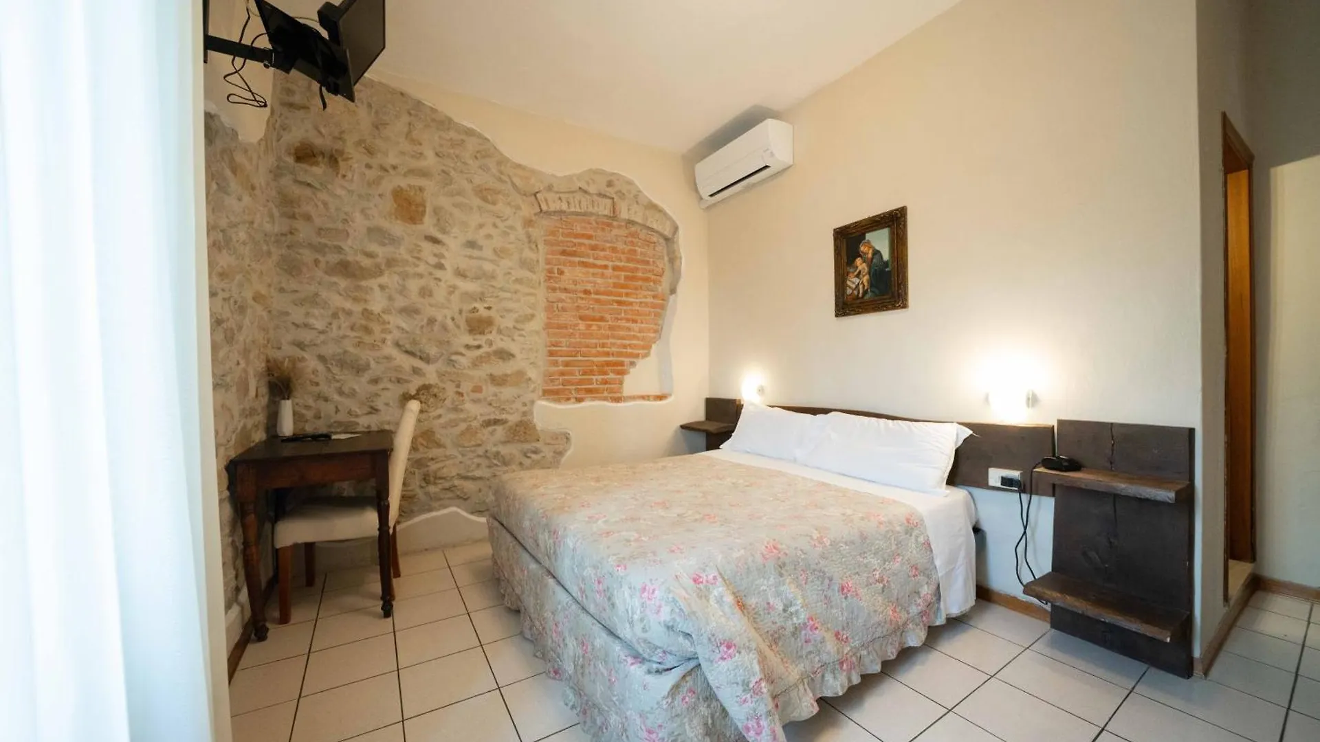 Bellavista Hotel & Osteria San Baronto 3*,